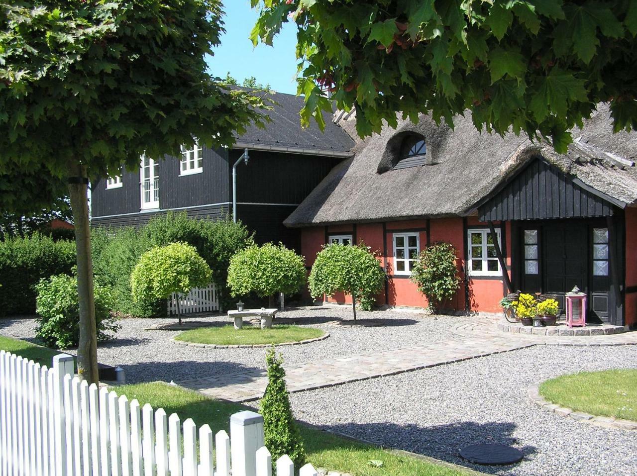 Lolland Bed & Breakfast Sollested  Buitenkant foto